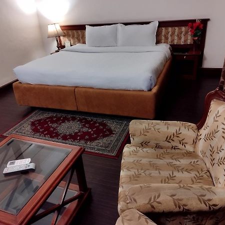 Hotel Sepal Bathinda Esterno foto