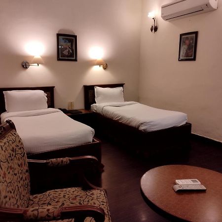 Hotel Sepal Bathinda Esterno foto