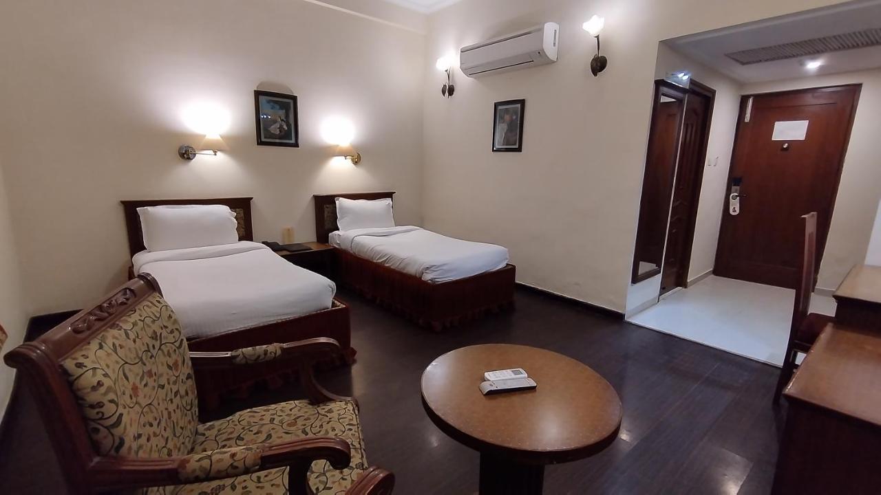 Hotel Sepal Bathinda Esterno foto