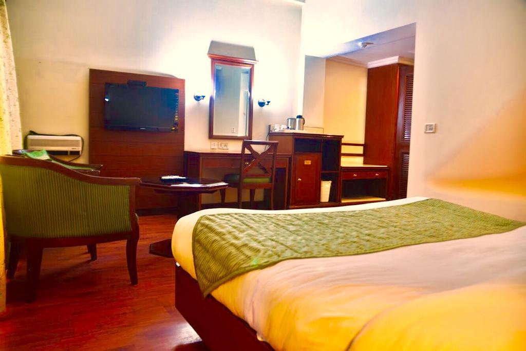 Hotel Sepal Bathinda Esterno foto